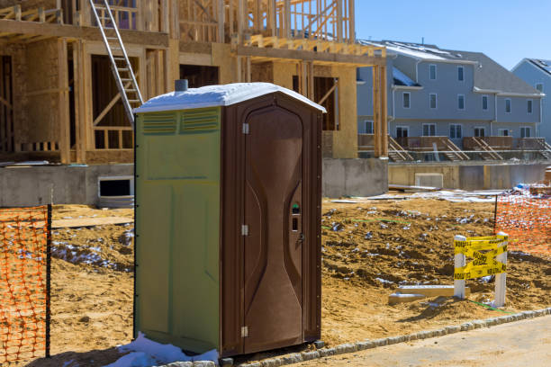 Best Porta potty rental near me  in Ixonia, WI